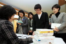 송파구 “읽은 책 반값 돌려드려요”