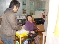 자기 생일날 불우이웃 찾는 면 직원들