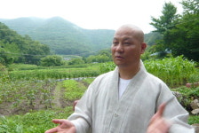 선운사 법만 스님이 조성 중인 ‘노후 수행마을’ 화제