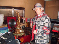 [그의 작은 박물관](3)한얼테마박물관 이우로 관장