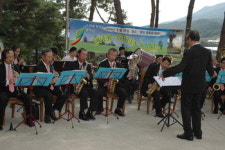 실버악단·연극단, 추석 앞두고 잇따라 위문공연