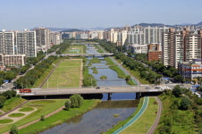 탄천에 토종물고기도, 주민도 돌아왔다