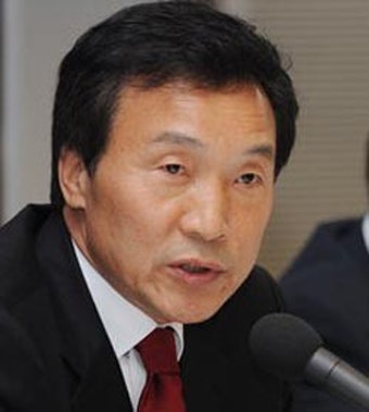 손학규 “검찰총장 탄핵소추해야”