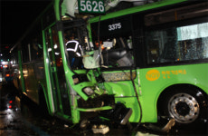 시흥동 시내버스 3대 충돌, 승객 1명 사망