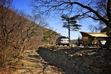 [한국의 캠핑장]고향집에 텐트를 치다, 남양주 깊은산속옹달샘캠핑장