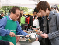 [원광대] 원기 96년 원불교 대각개교절 축하 국수잔치