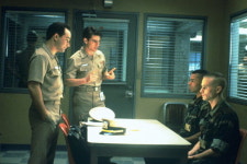 “영화 어 퓨 굿맨 속 ‘기수 열외’… 우리 해병대 모습”