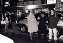 [정성일의 영화로 세상읽기]북촌방향, 당신의 자리는 어디인가