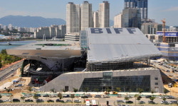 비 새는 ‘영화의 전당’ 애초 배수시설 없어