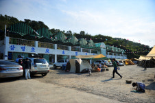 [한국의 캠핑장]‘나’를 낮추고 ‘들’어선 ‘길’에서, 강화 삼별초야영장