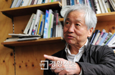 “폐교에 마을 이야기학교 세워 주민들과 예술적 상상력 공부”