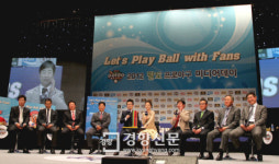[경향포토]토크쇼하는 감독들