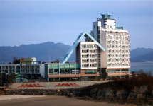 부안 변산반도 모항에 지상 10층 가족호텔 개장