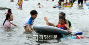 [경향포토]더위아 반갑다
