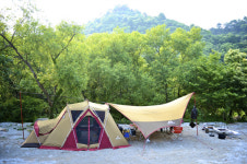 [한국의 캠핑장]밤꽃 향기 그윽하게, 공주 기산농장 오토캠핑장