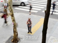 디자인서울 사업, 시각장애인의 길을 빼앗다