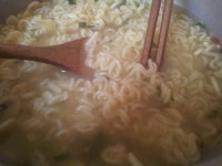 라면회사가 있어 더는 아프지 않은 청춘