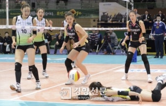 [경향포토]김연견, 잘 막을 수 있었는데