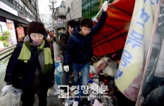 노량진역 명물 ‘컵밥 노점’ 사라질 위기