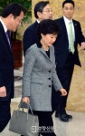 [경향포토]국회 방문한 박 당선인