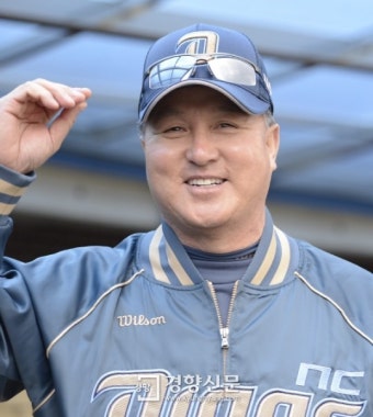 [경향포토]김경문 감독, 항상 밝아요