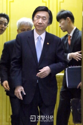 [경향포토]한일관계 외교부 장관이 해법은?