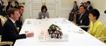[경향포토]박대통령 마크 저커버그 접견