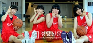 5명이 전부인 농구팀, 4명이 뛰고도 이겼지만…씁쓸했다
