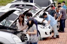 [경향포토]휴가철 차량점검 필수