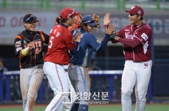 [경향포토]퓨처스 올스타전, 남부리그 승리