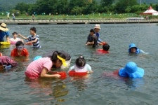다슬기·반딧불이 체험하러 충북 괴산으로 놀러오세요