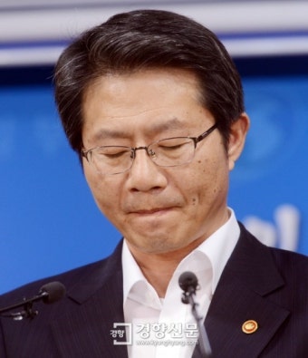 [경향포토]난감한 통일부 장관