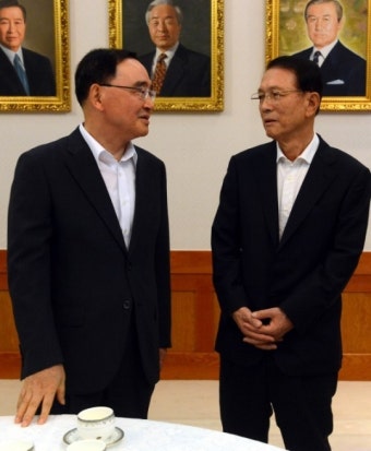 [경향포토]정총리와 신임 비서실장