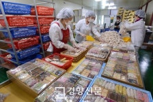 [렌즈로 본 세상]추석 한과, 모두에게 넉넉한 명절이길…