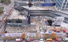 [경향포토]화재 진압 후의 구로동의 한 호텔 신축 공사장