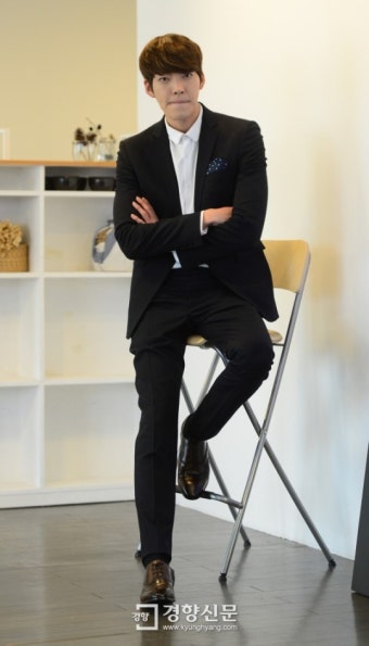[경향포토]김우빈 ‘서브 주연의 매력 보여줬다’