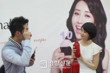 박하선 팬사인회 뷰티크레딧 수원역점에서 열려