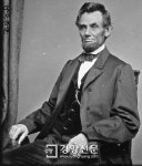 [지폐인물열전](14)에이브러험 링컨(1809~1865)…‘정직한 에이브’에서 ‘위대한 해방자’로