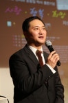 [치과의사의 ★(별)난 취미] 어린이도서관장 윤종일 원장