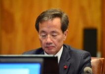 [경향포토]눈감은 민정수석