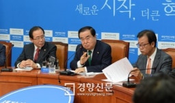 [경향포토]소회 밝히는 문희상