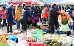 [경향포토]설 앞둔 모란시장
