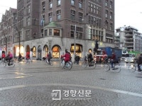 [도전하는 도시]지하철 개찰구까지 자전거로… 자전거도로 따라 공공시설 배치