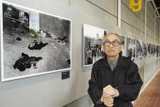 한국 민주화의 길 위에서 피어난 ‘꽃’들… ‘시선·기록·역사: 민주화의 길’ 사진전