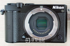 [박민규의 카메라 리뷰] 니콘 1 J5, 소니에 도전장을 내밀다