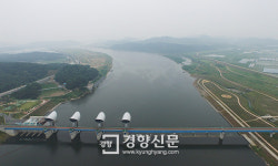 금강 세종·백제보 가보니… 보 위로 쉴 새 없이 흐르는 물, 저수율도 100% 넘어