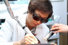 클린타투의원, 첨단 피코웨이 레이저로 빠르고 안전하게 문신제거