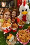 [경향포토]99데이 KFC 치킨세트가 13,900원
