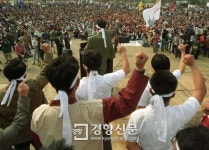[커버스토리]YS, 당신에게 무엇이었습니까