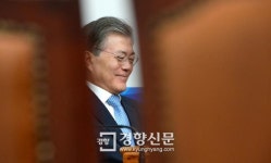 [경향포토]미소짖는 문재인
